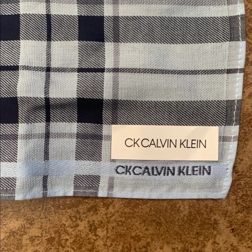 CK Calvin Klein Plaid Handkerchief! - Picture 4 of 8